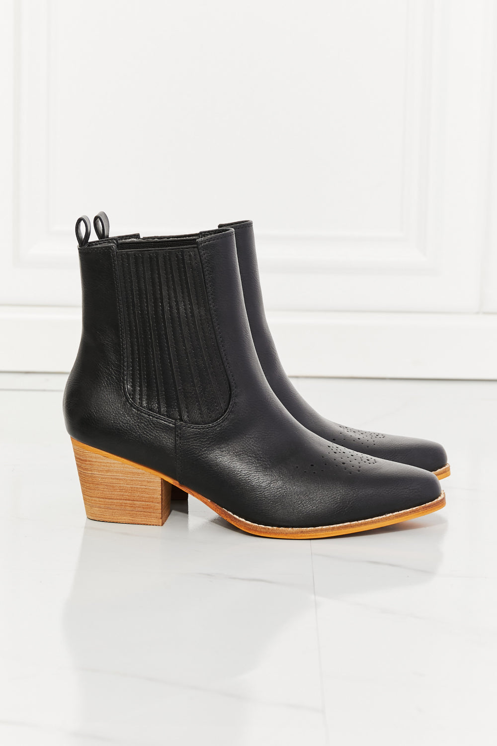 Love the Journey Stacked Chelsea Boots in Black