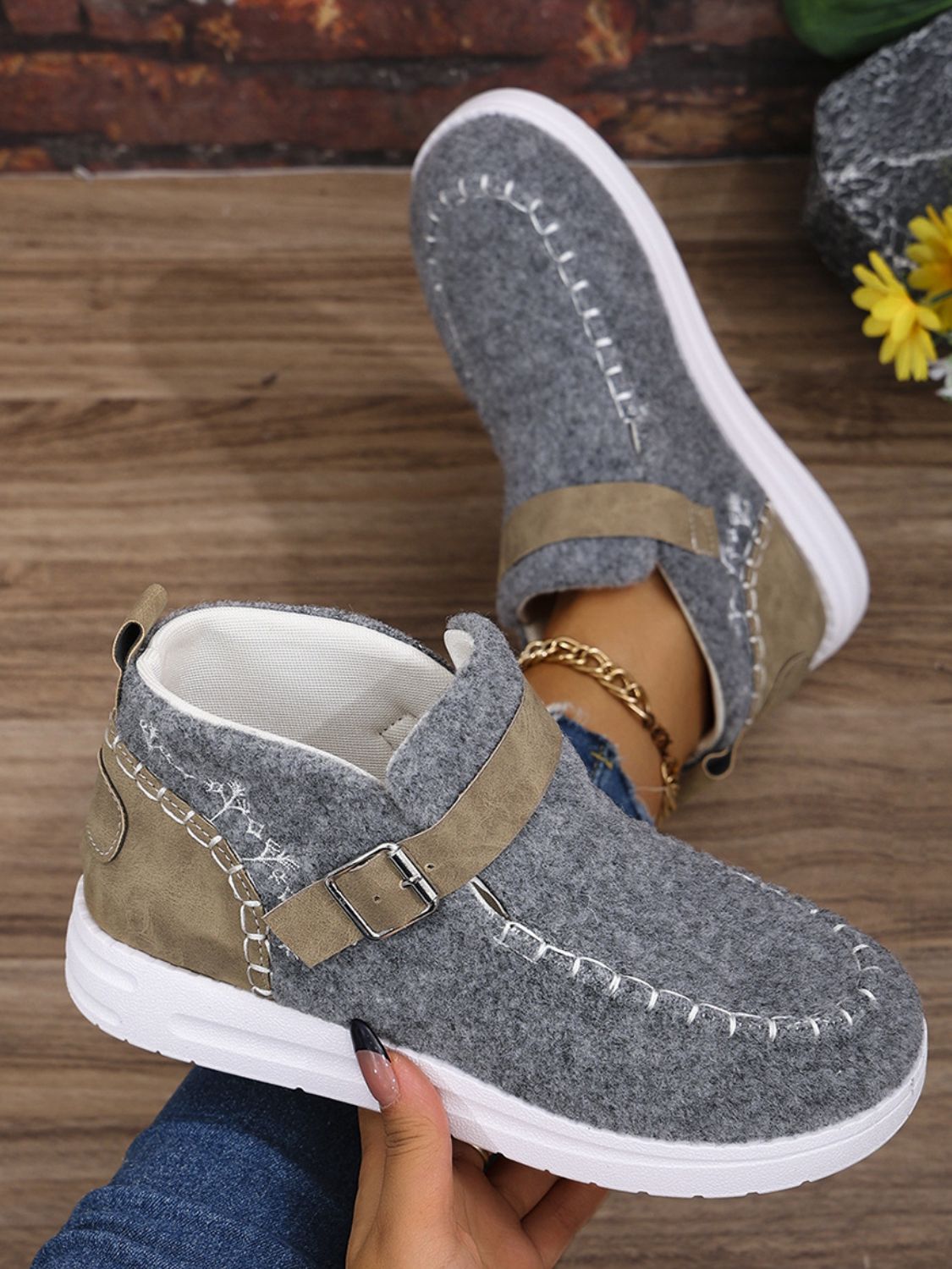 Stylish Round Toe Buckle Shoes with Contrast Detail