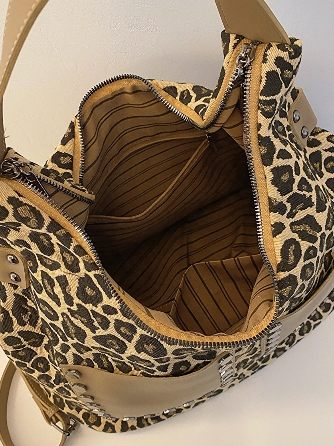 Wild Style Leopard Print Shoulder Bag