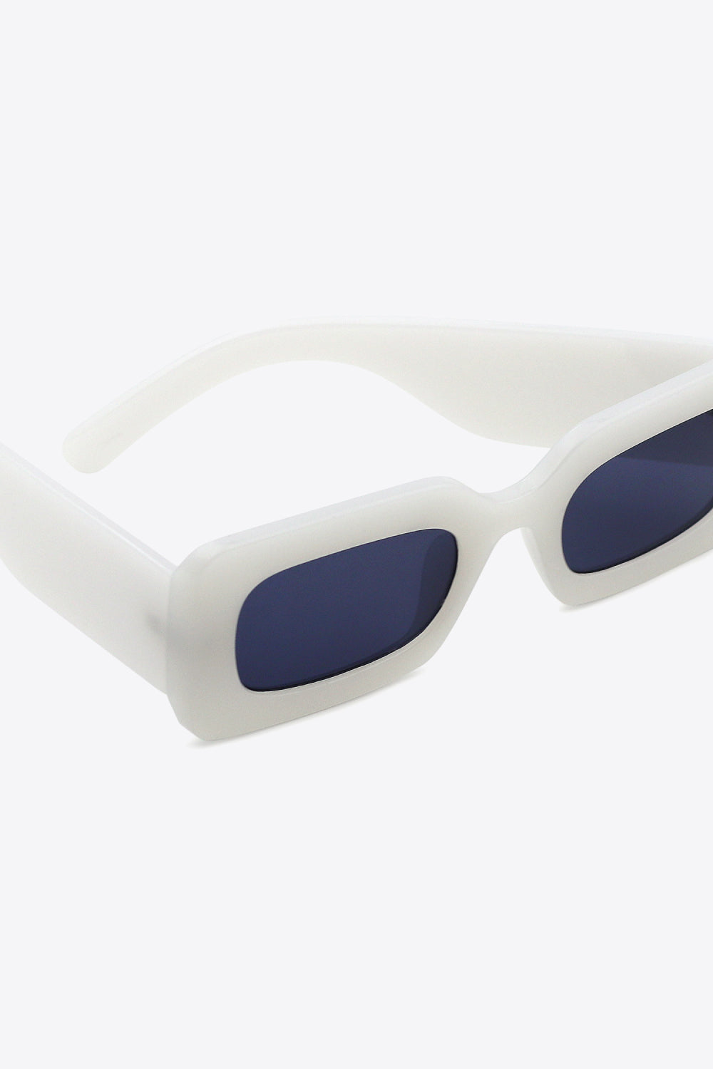 Sleek Polycarbonate Rectangle Sunglasses
